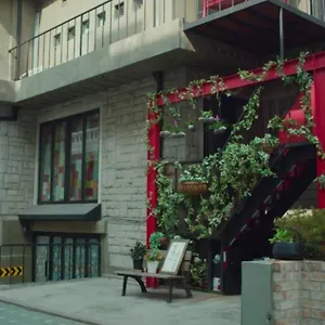 Twotwo House Guest house